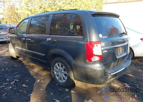 2012 Chrysler Town & Country Touring-L z USA, uszkodzony, nr VIN 2C4RC1CG8CR338947